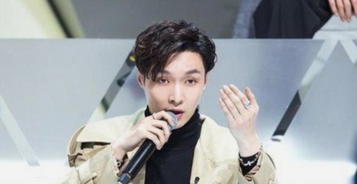 娱乐圈背后的吃瓜真相:郭老事与影后的朋友关系揭秘